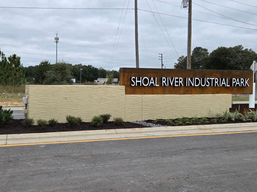 Shoal River Entrance Sign